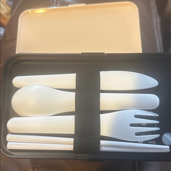 NIB Umami Bento Box Adult All-In-1, Leakproof, Microwave & Dishwasher safe - Picture 9 of 9